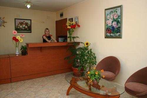 Hotel Focus Warna Exterior foto